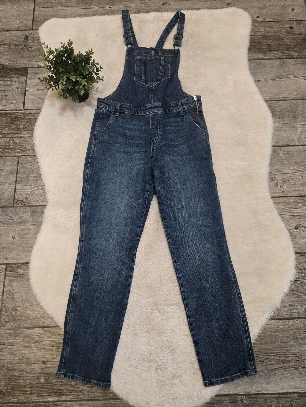 Old Navy Naomi Fitted Straight Leg 90s Y2K Utility Denim Overalls, 10